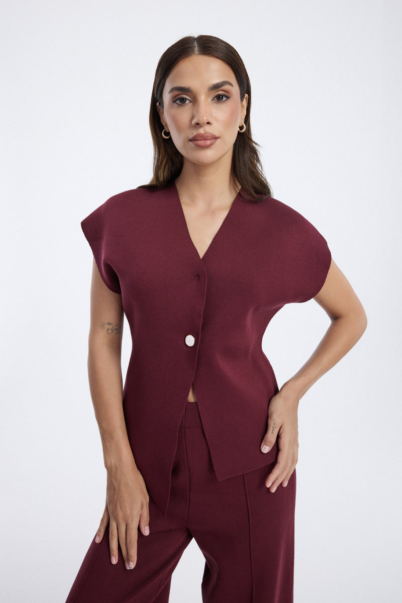 تحميل الفيديو: توب نسائيةبدون أكمام بزر أمامي