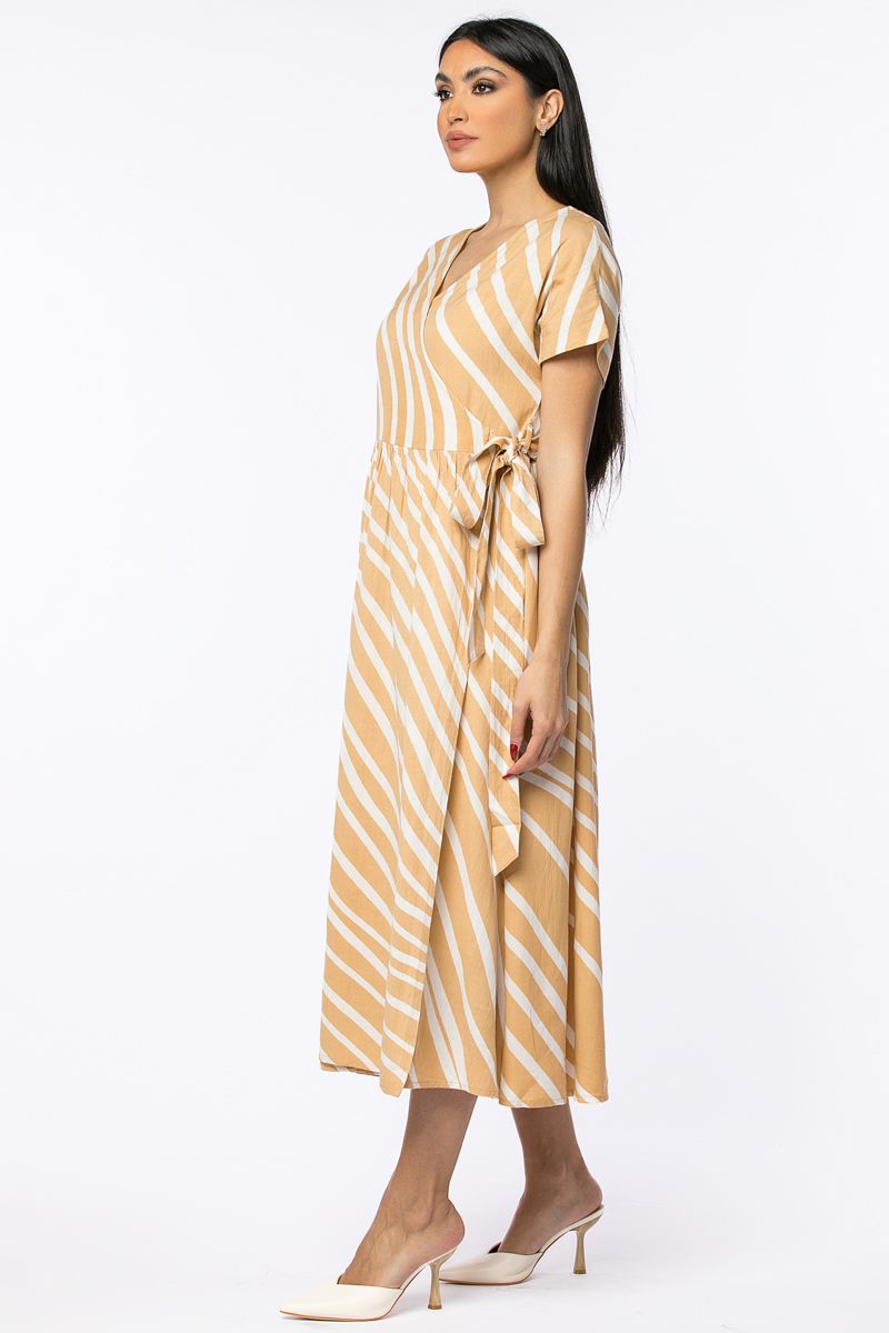 فستان لف مخطط