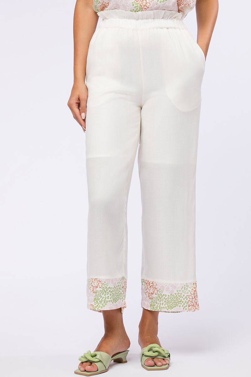 pants with printed details