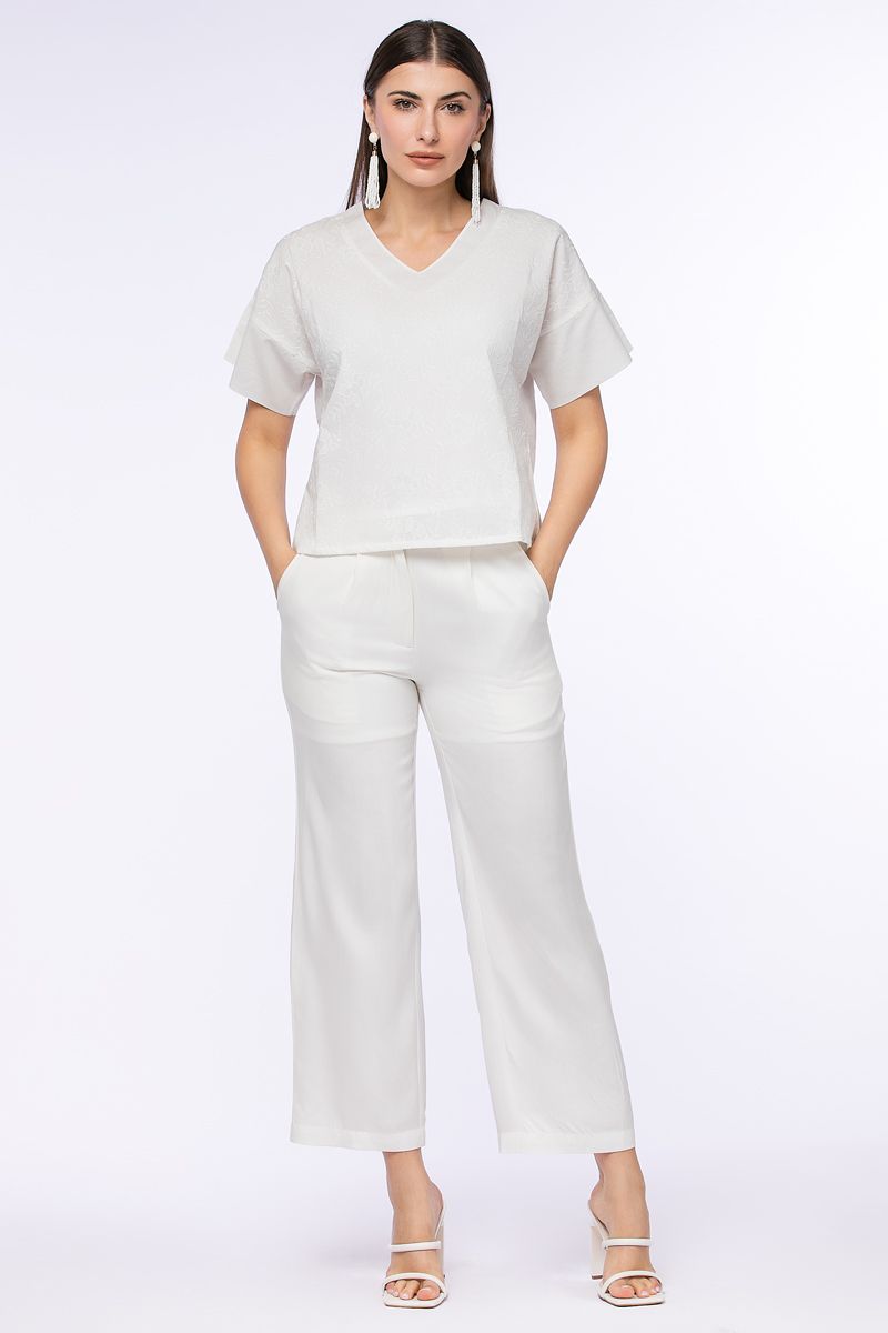 بلوزة مطرزة