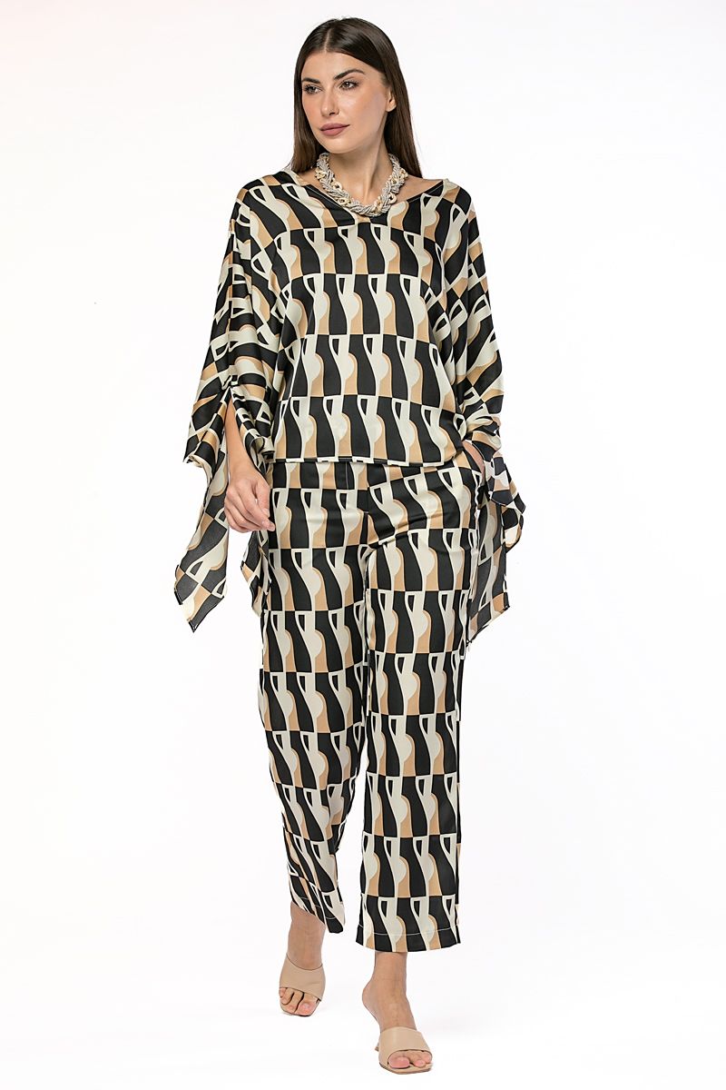 بلوزة فضفاضة مطبعة