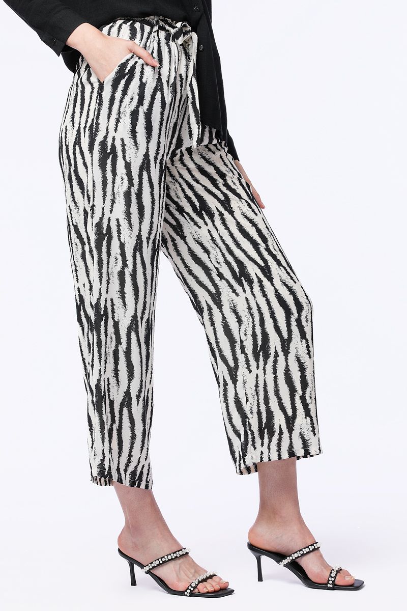 printed cropped pants