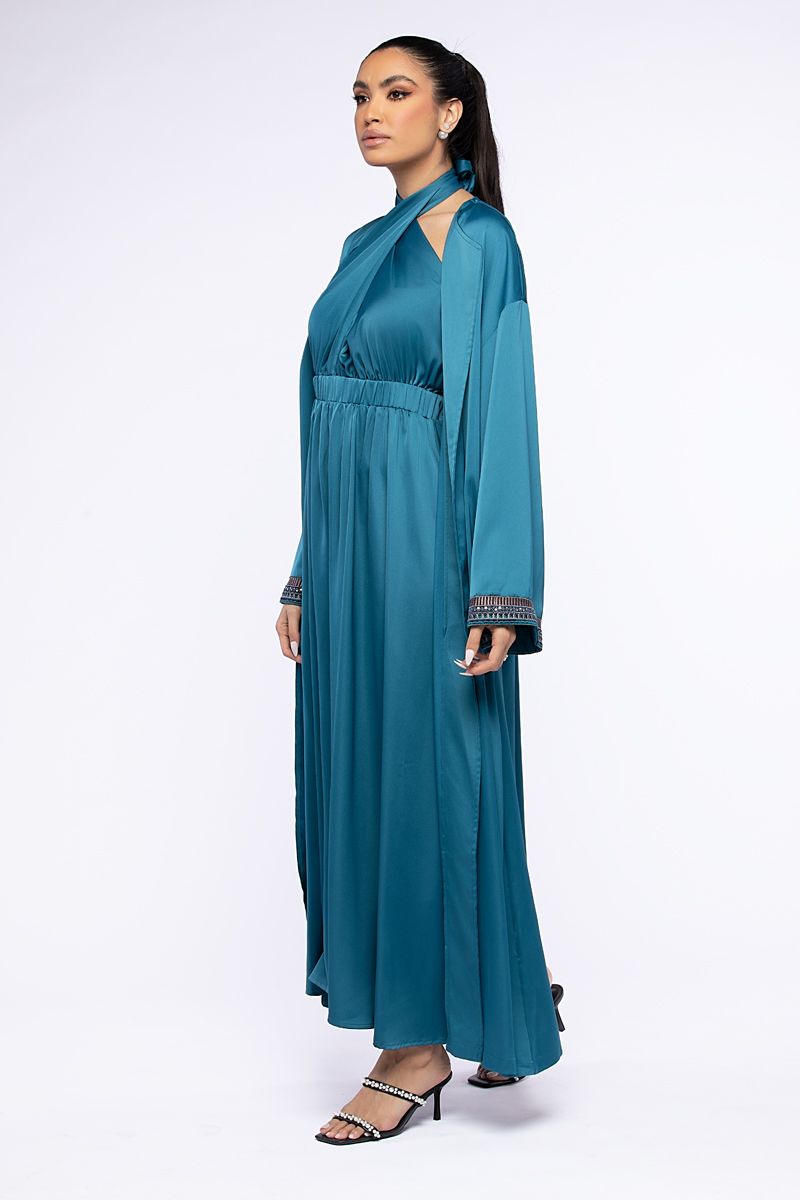 outwear abaya with embroidery