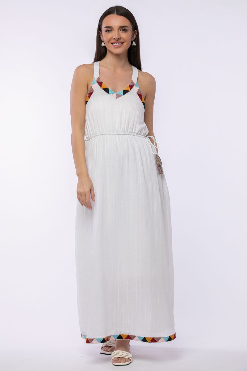 sleeveless dress with embroidery