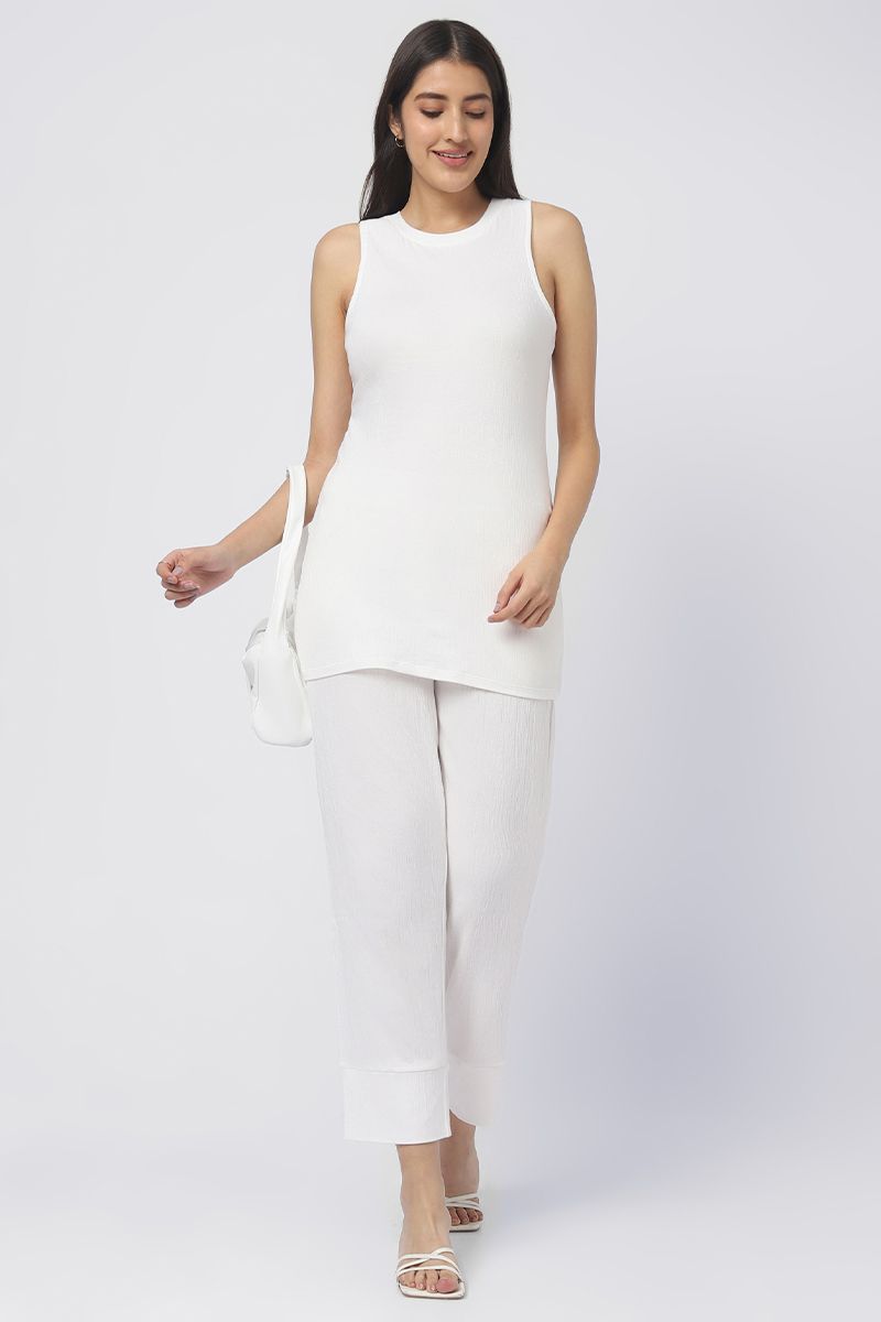 تيشيرت بخامة منقوشة