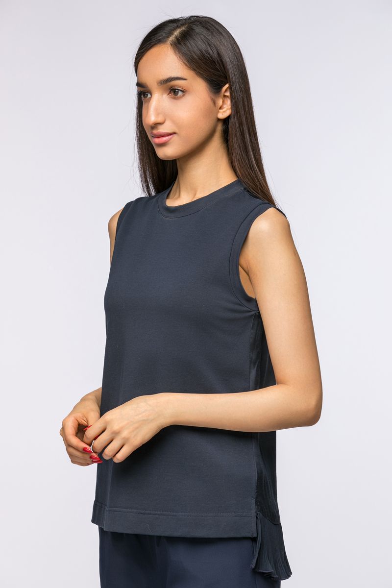 بلوزة بدون أكمام وخامتين