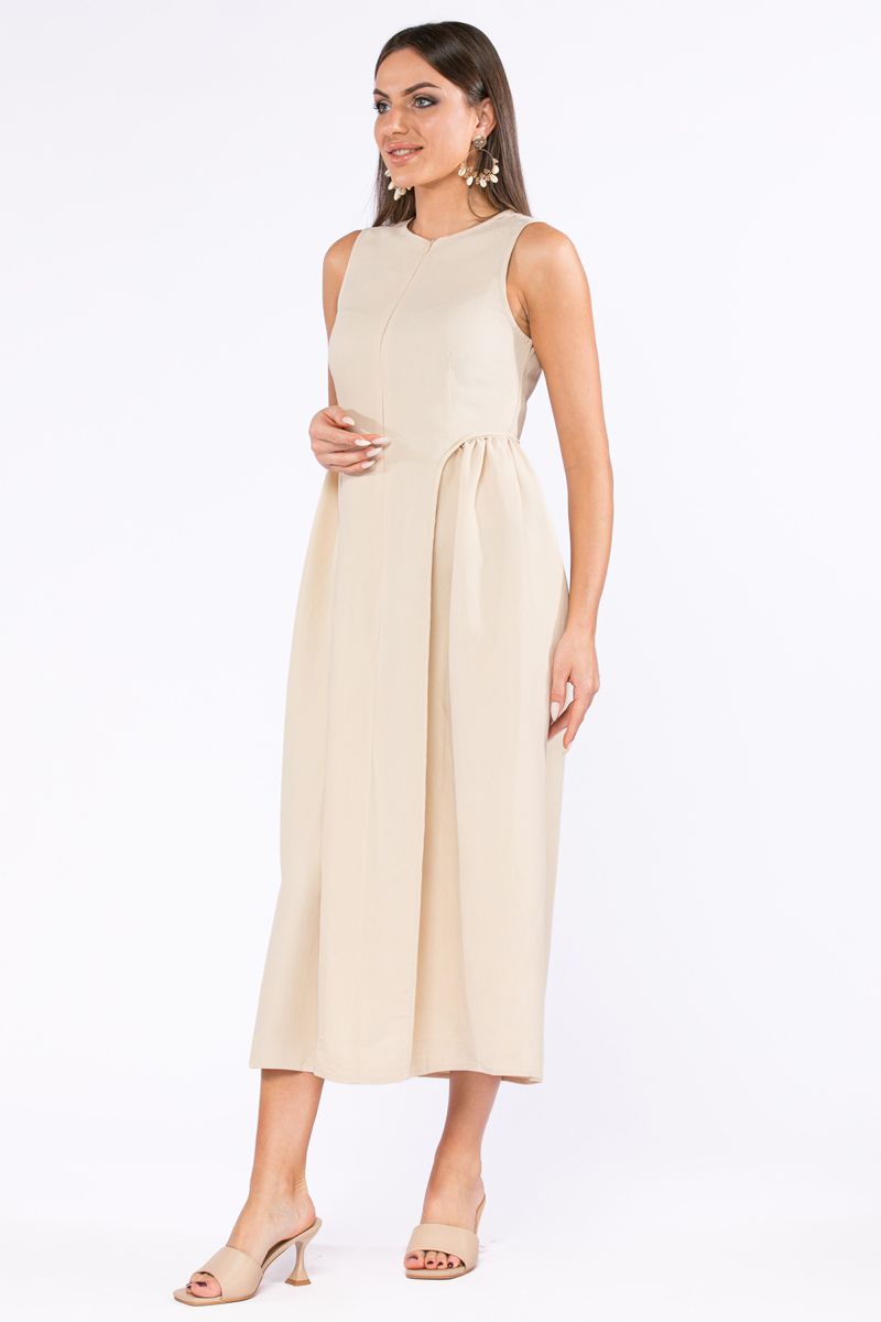 فستان بدون أكمام