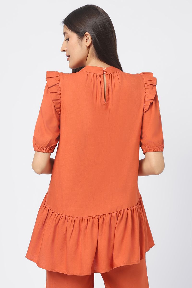 بلوزة مكشكشة