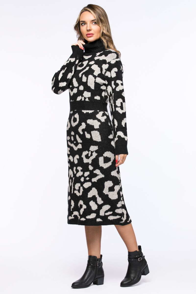 فستان صوف بطبعات