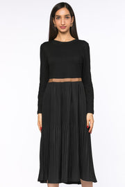 contrast pleated dress