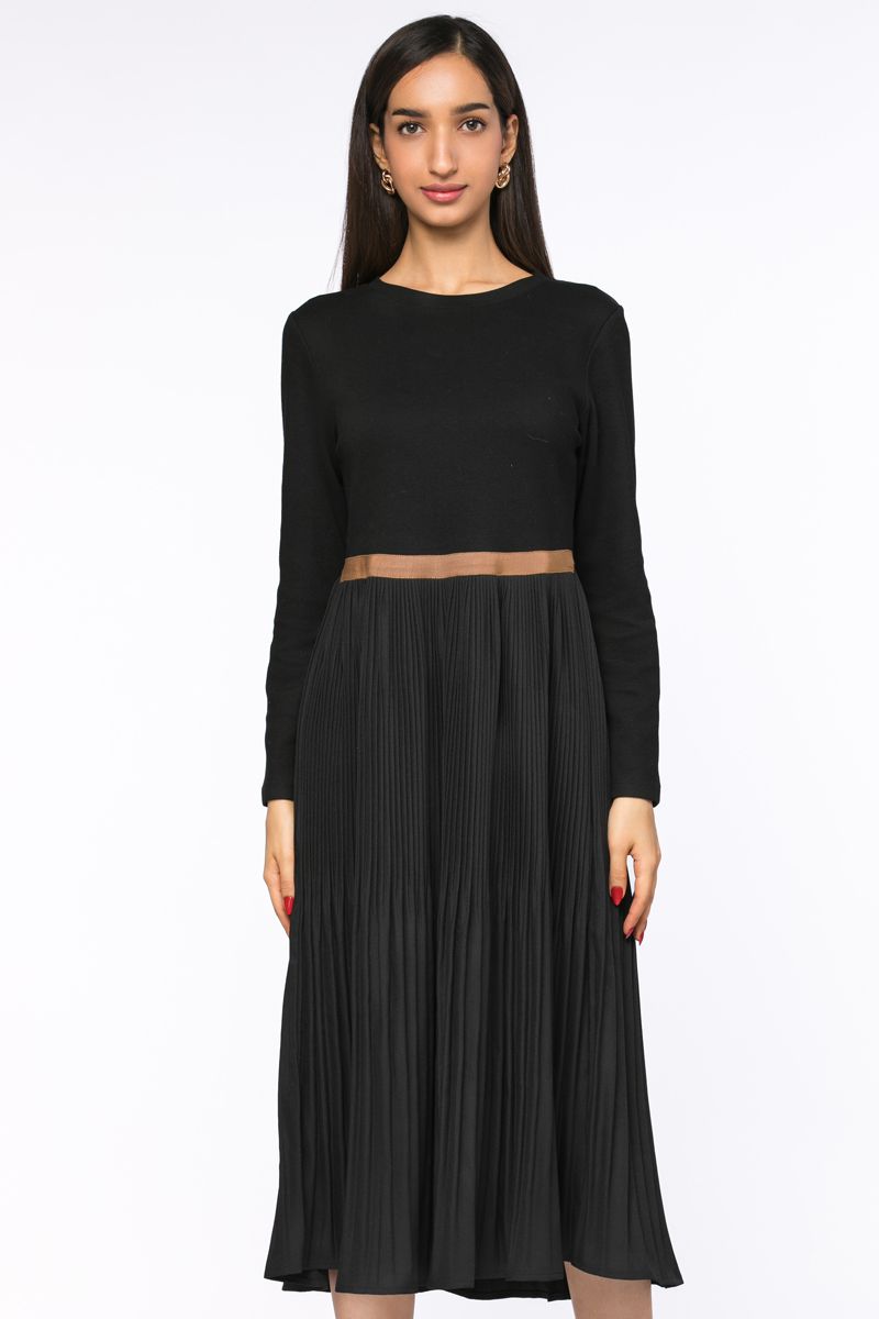 contrast pleated dress