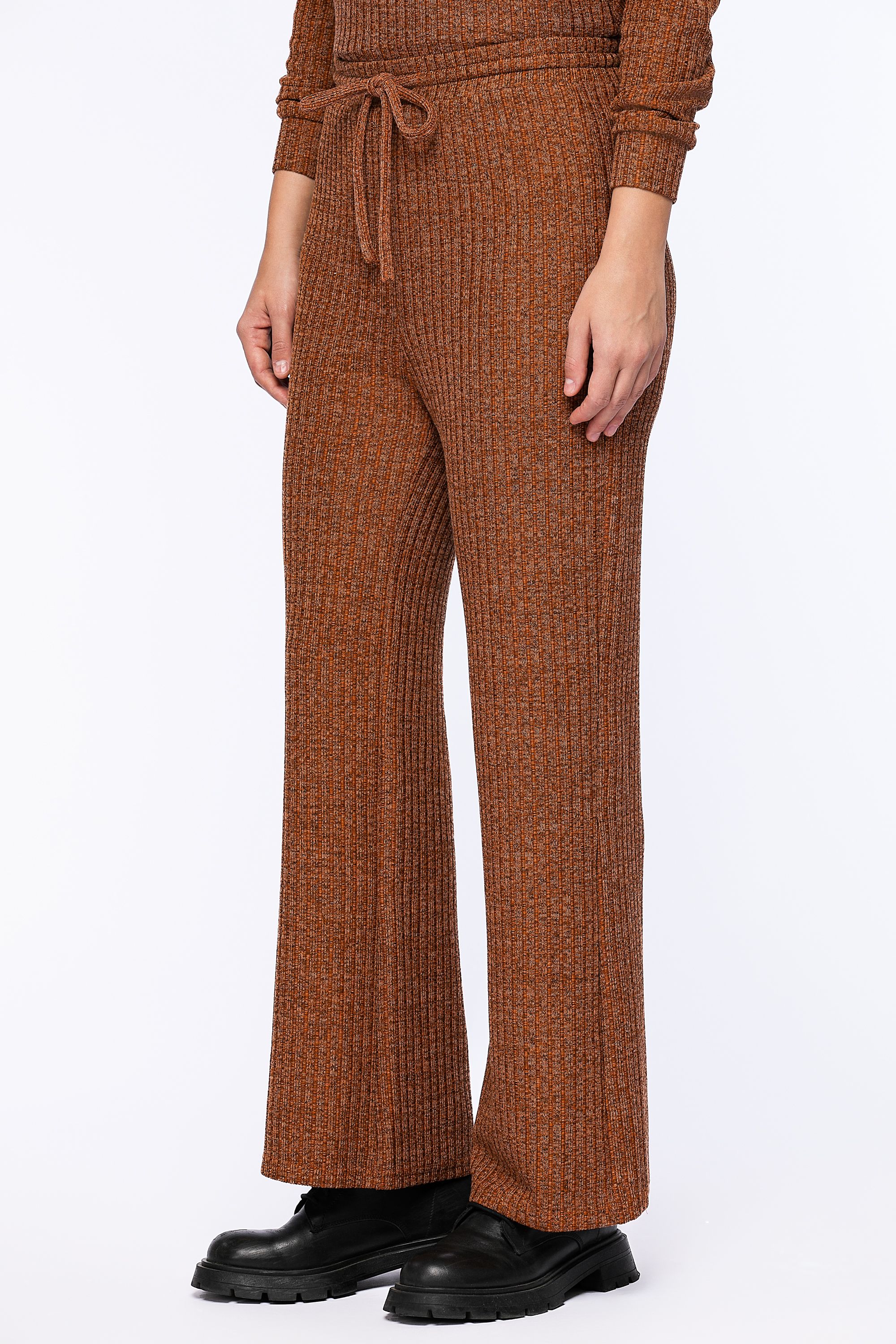 knitted flowy pants