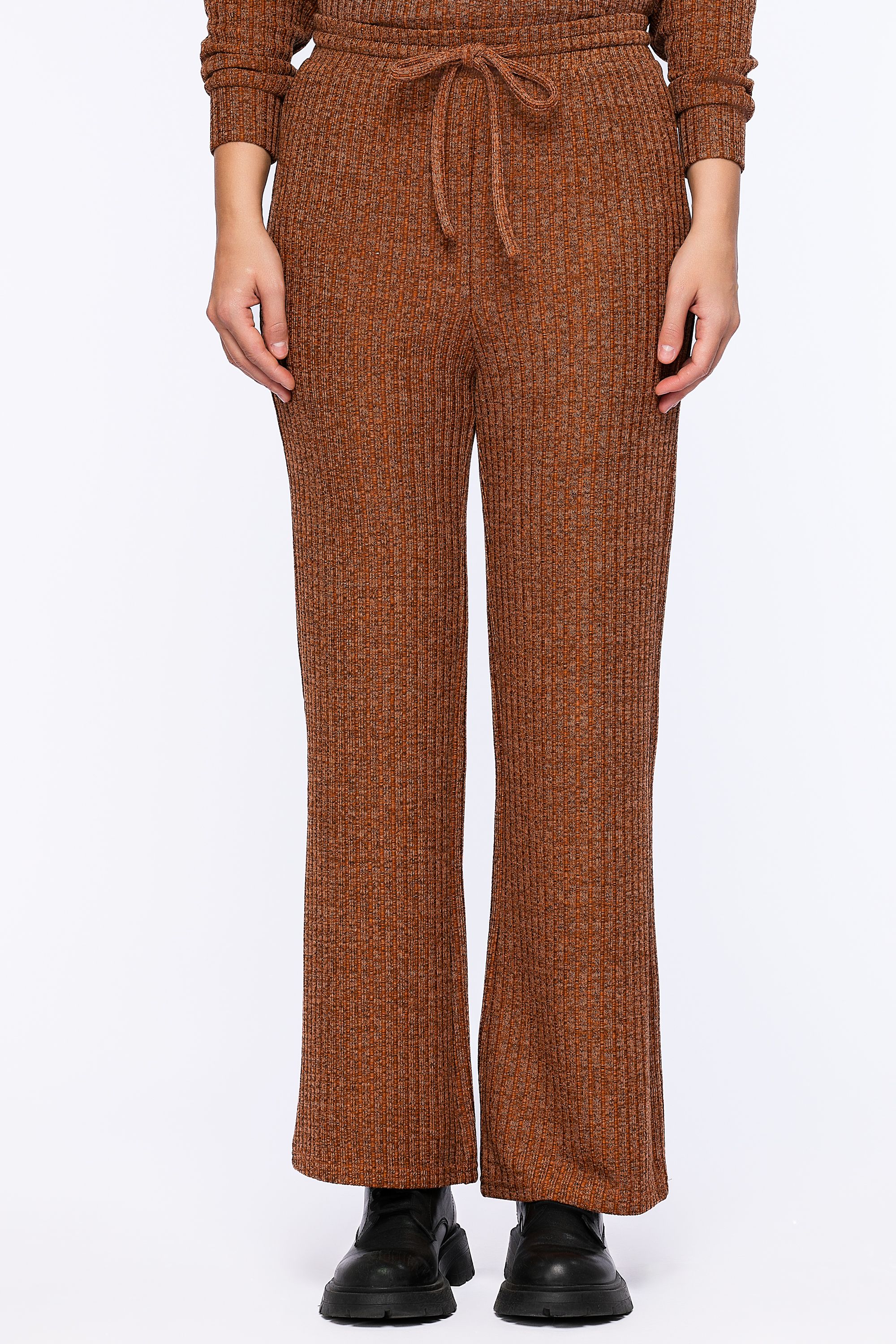knitted flowy pants