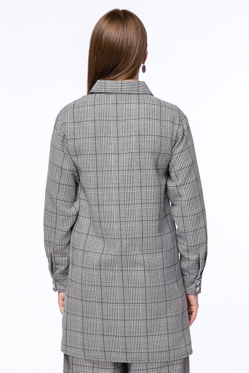 قميص بطبعة مربعات