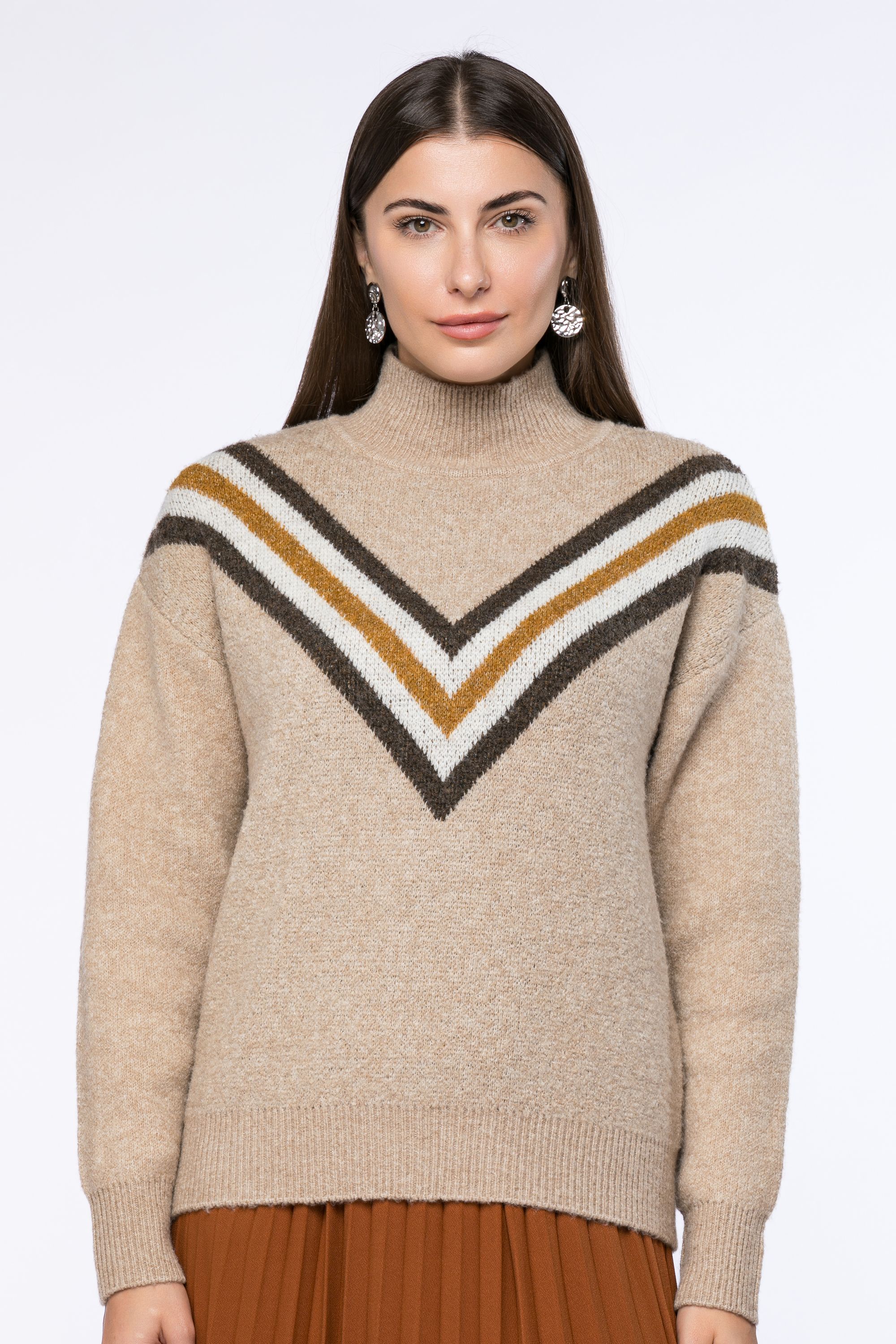 knitted sweater with colored lining