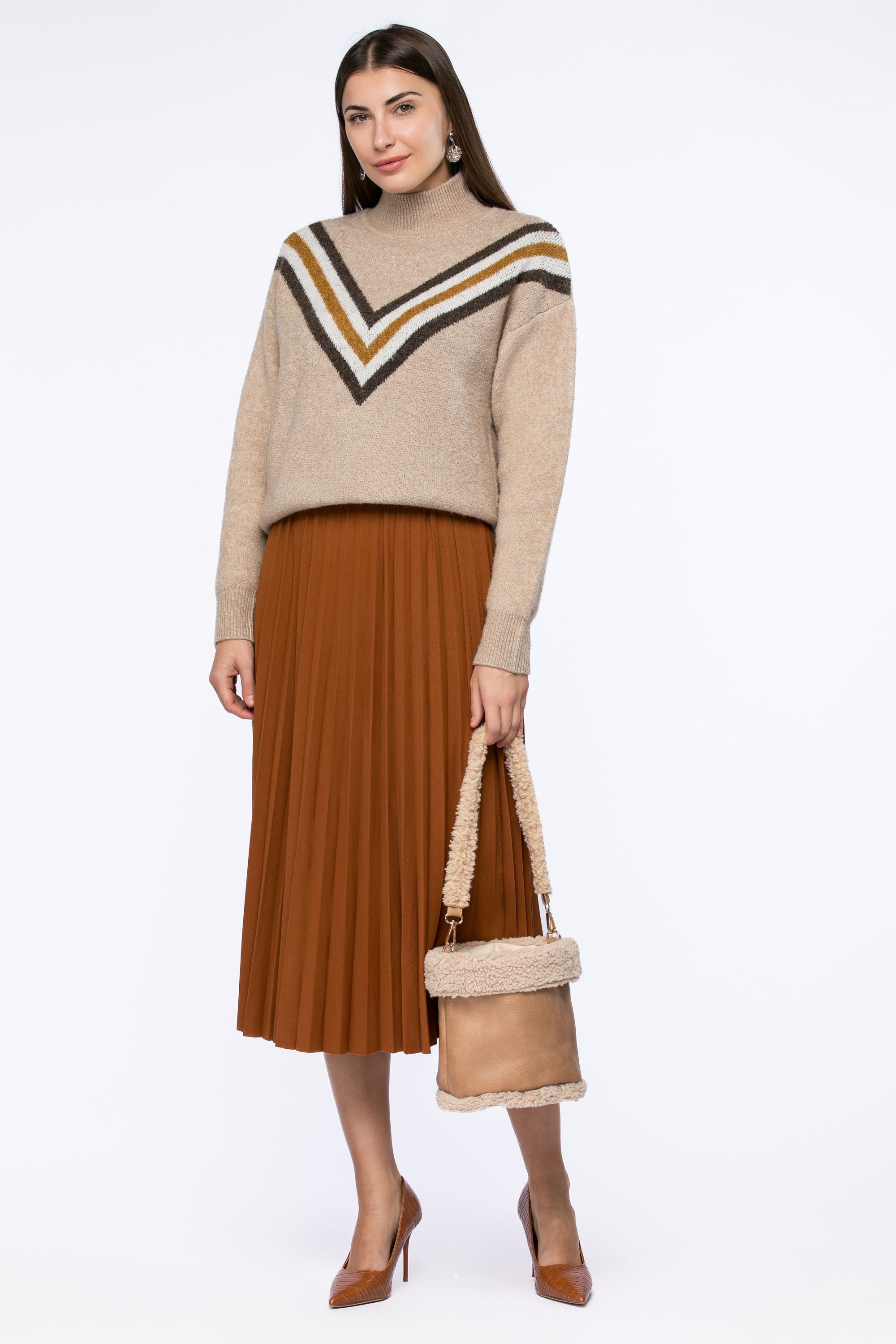 knitted sweater with colored lining