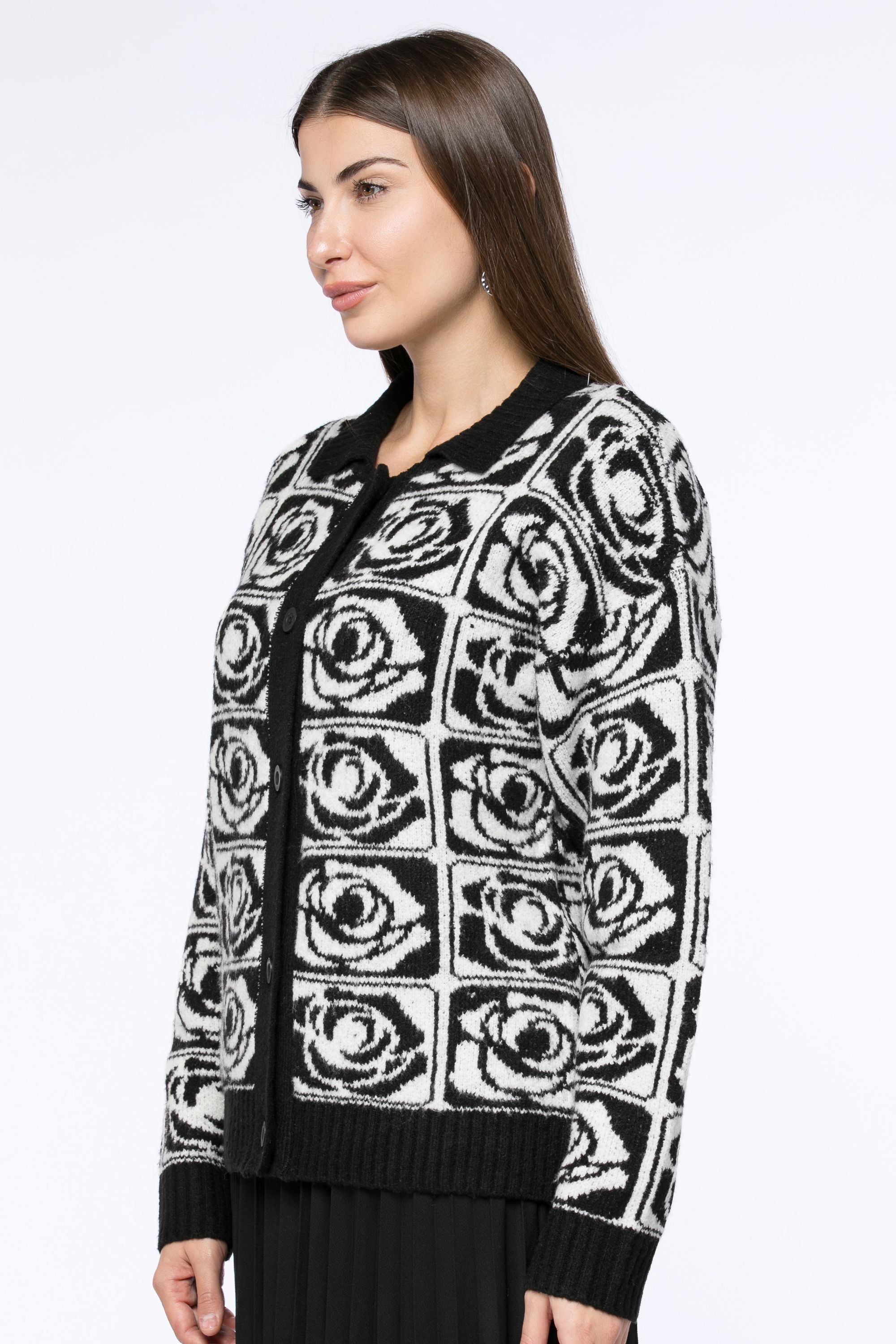 contrast colored knitted cardigan