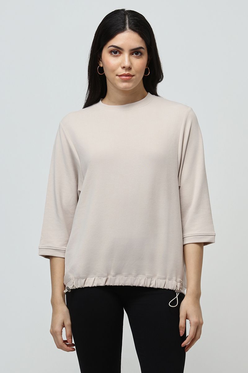 بلوزة بأكمام ثلاثة أرباع