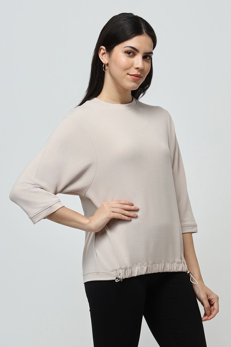 بلوزة بأكمام ثلاثة أرباع