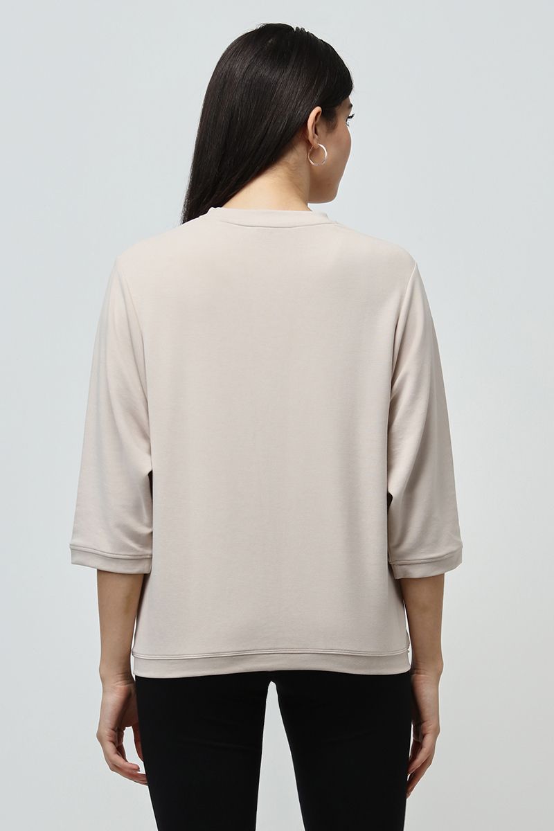 بلوزة بأكمام ثلاثة أرباع