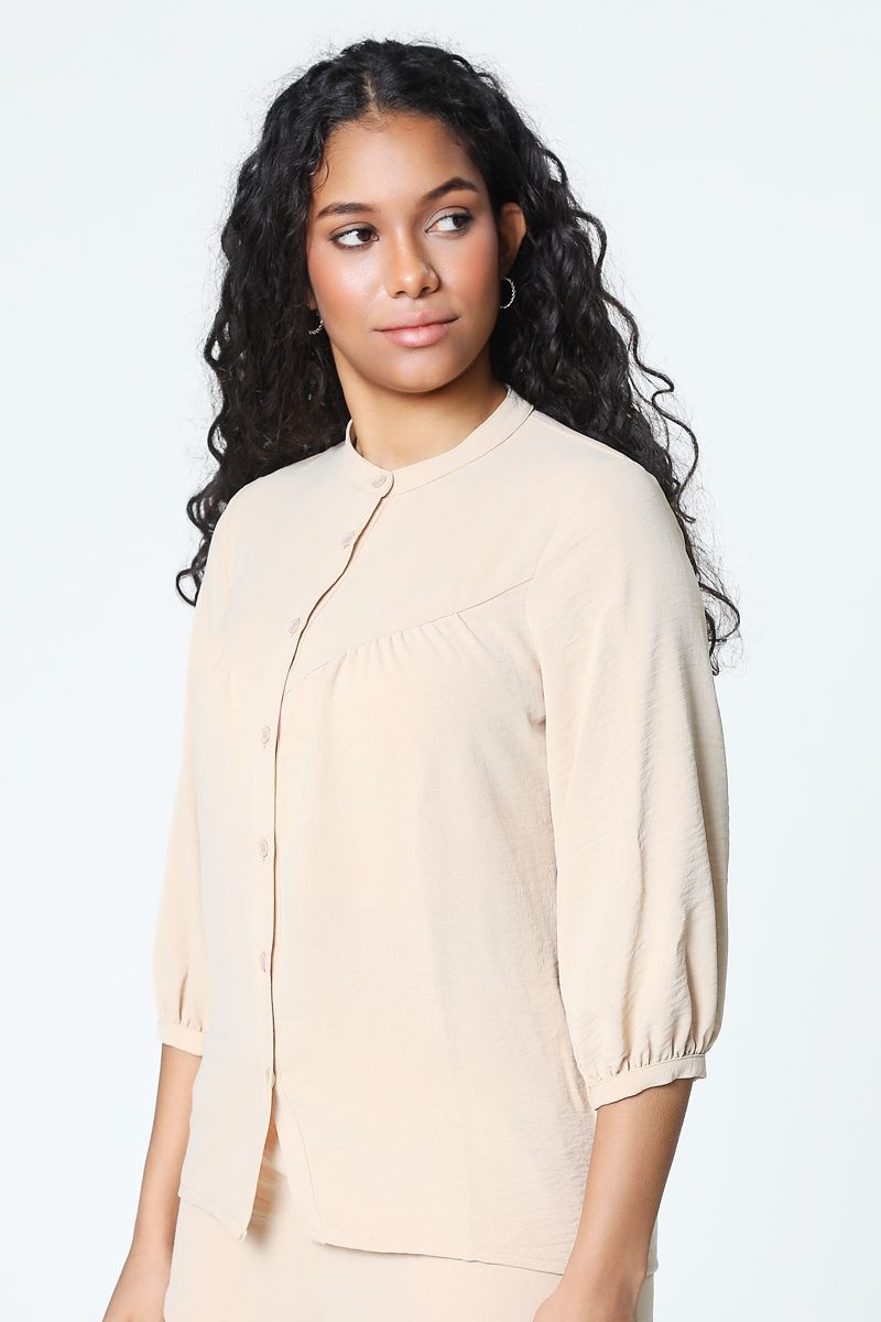 shirt with three quarter sleeves