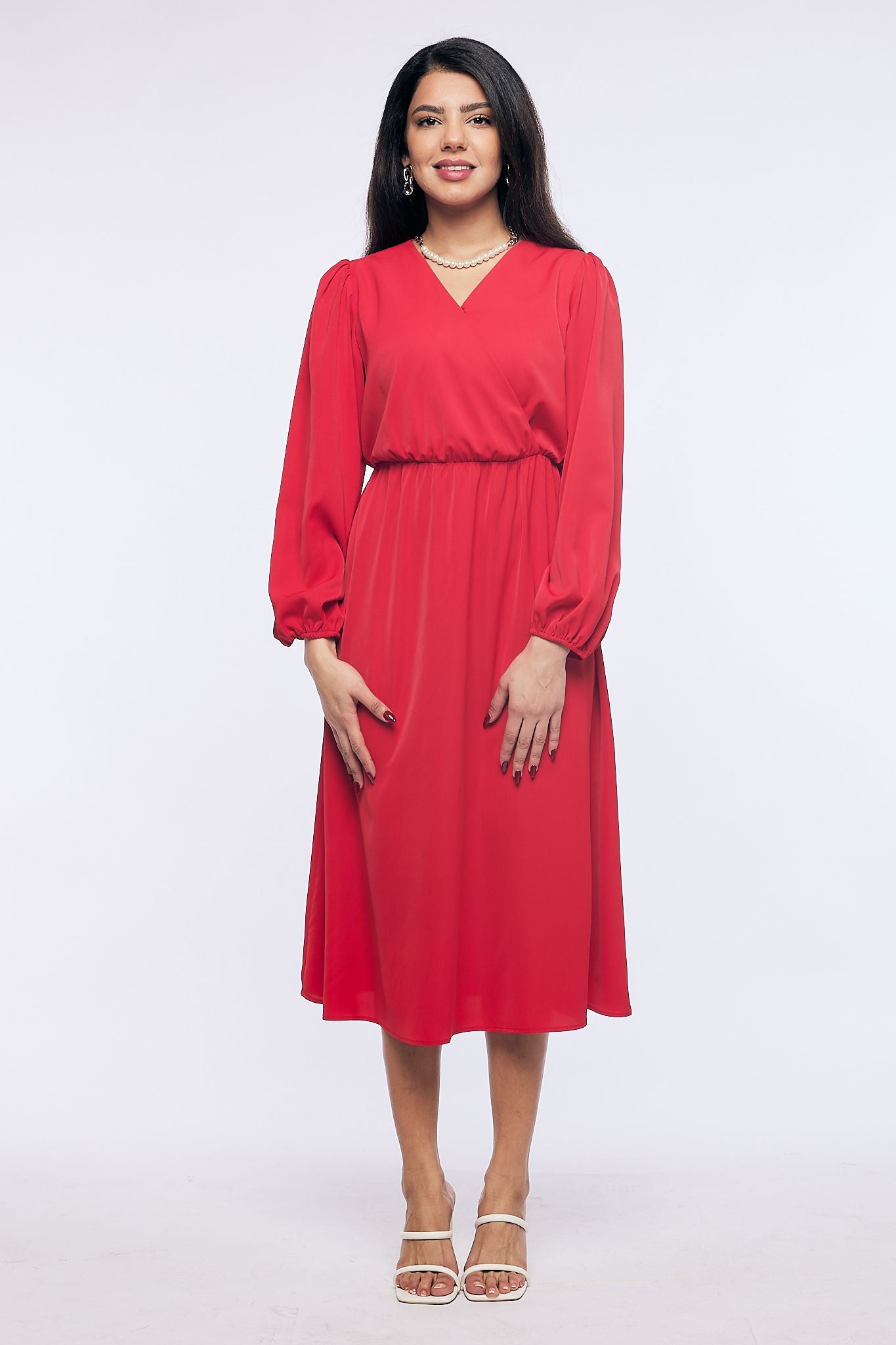 dress with puffed sleeves
