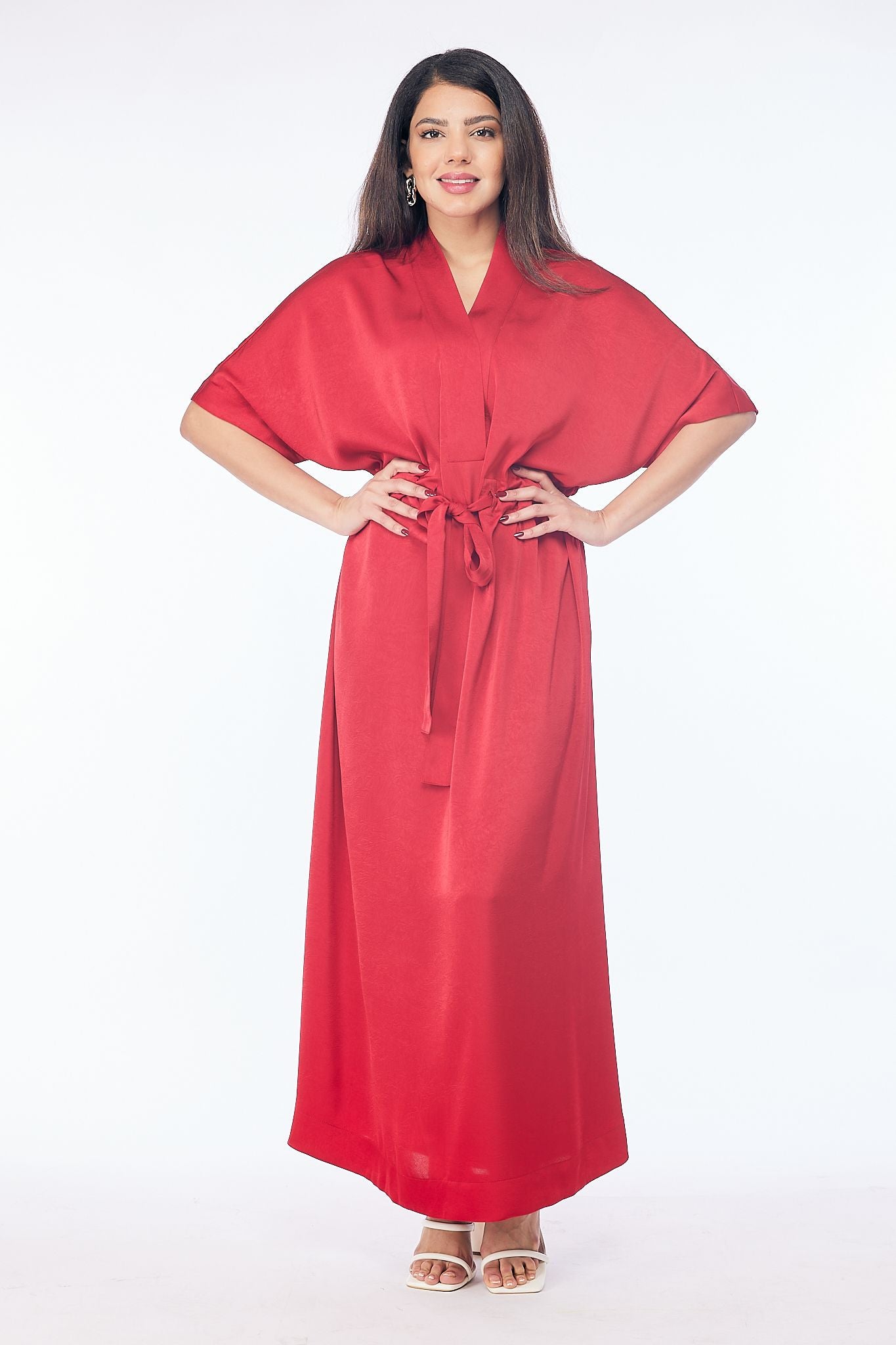 فستان ماكسي برباط على الخصر