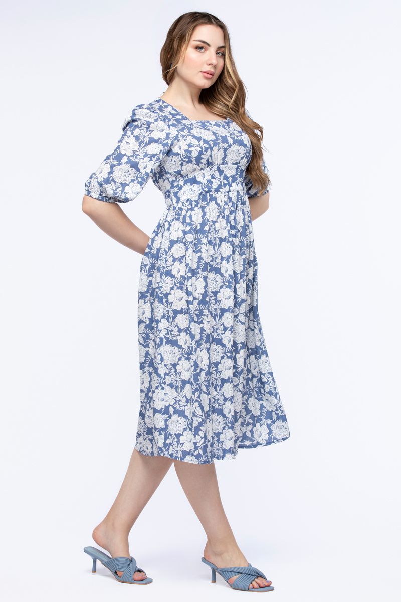 فستان نسائي بطبعات