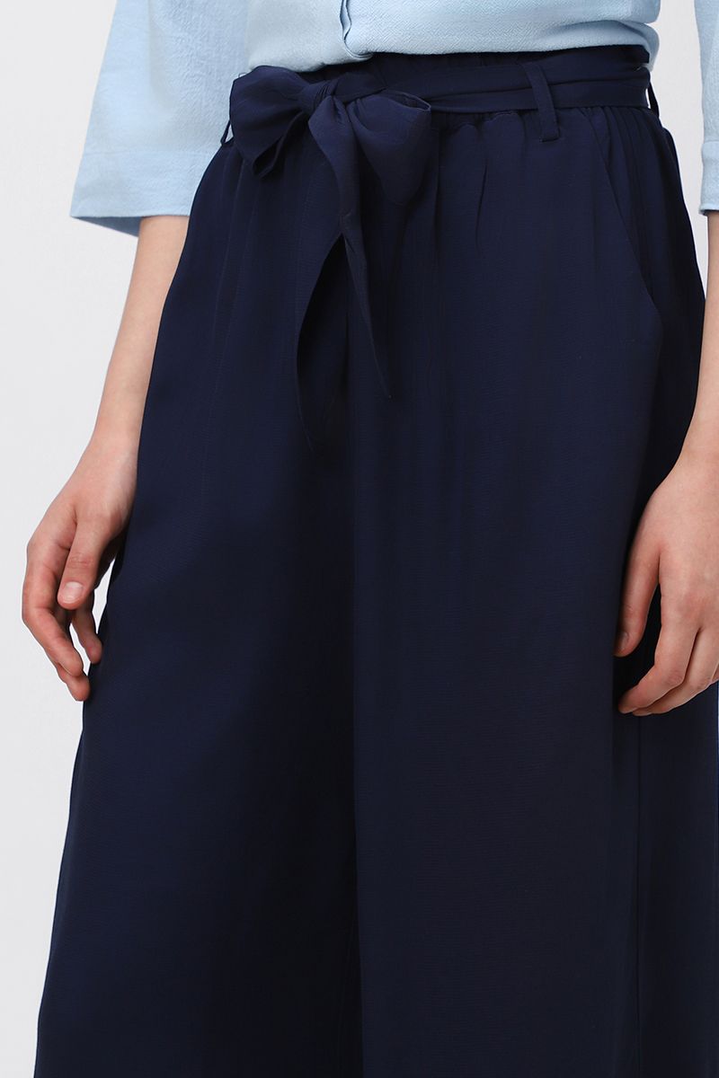 solid colored women pants