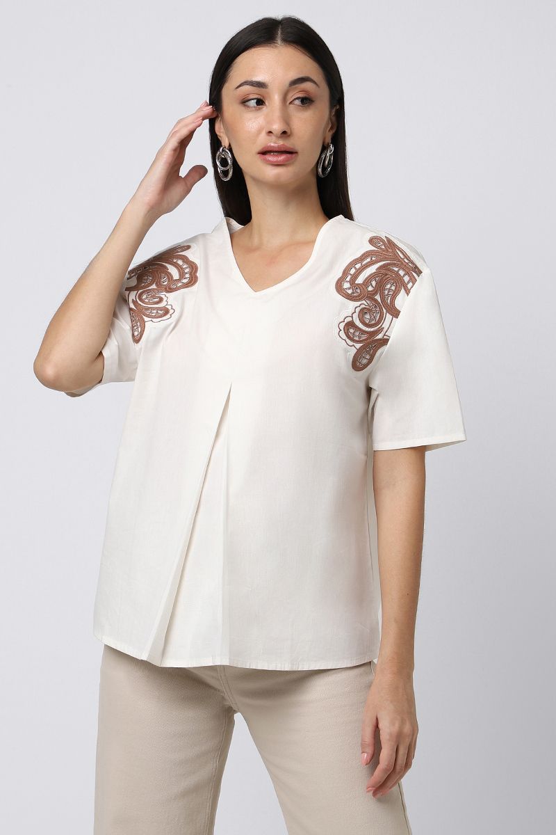 Blouse with embroidery