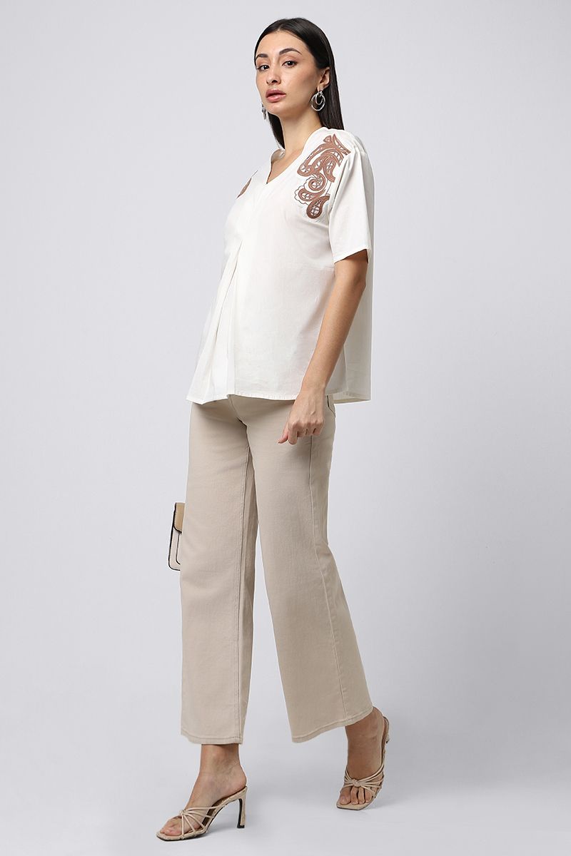 Blouse with embroidery