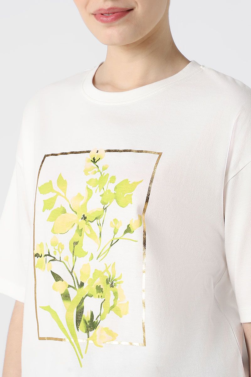 تيشيرت نسائي بطبعة