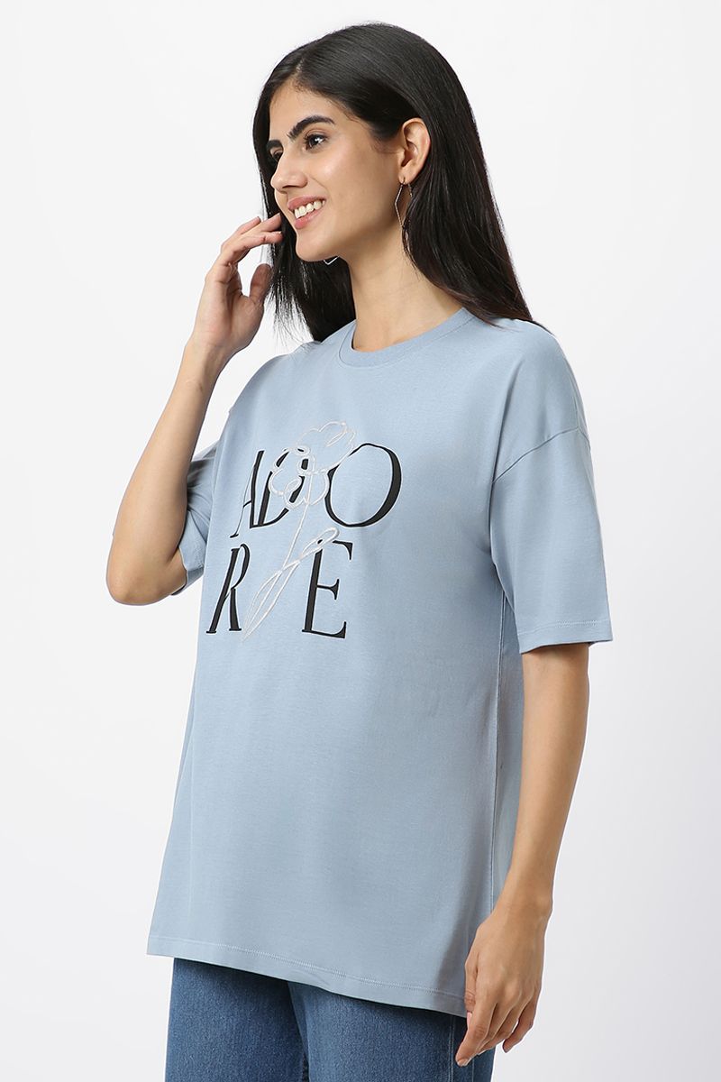 تيشيرت نسائي بطبعة