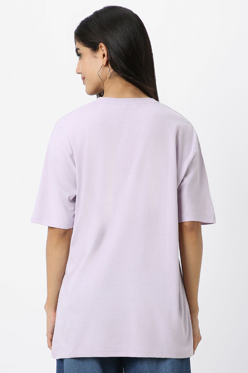 تيشيرت نسائي بطبعة