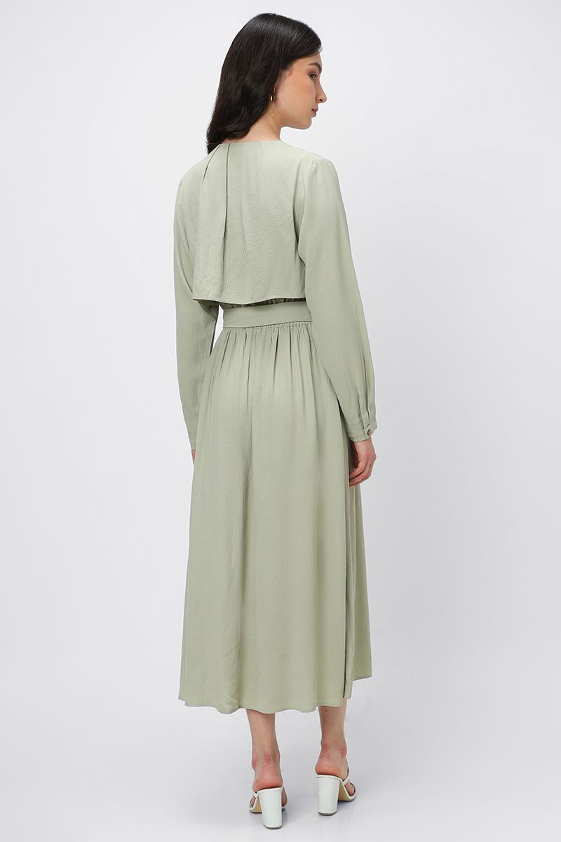 فستان نسائي بلون موحد