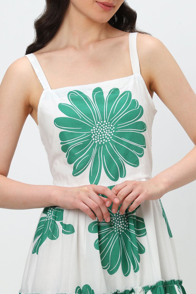 فستان نسائي بطبعات