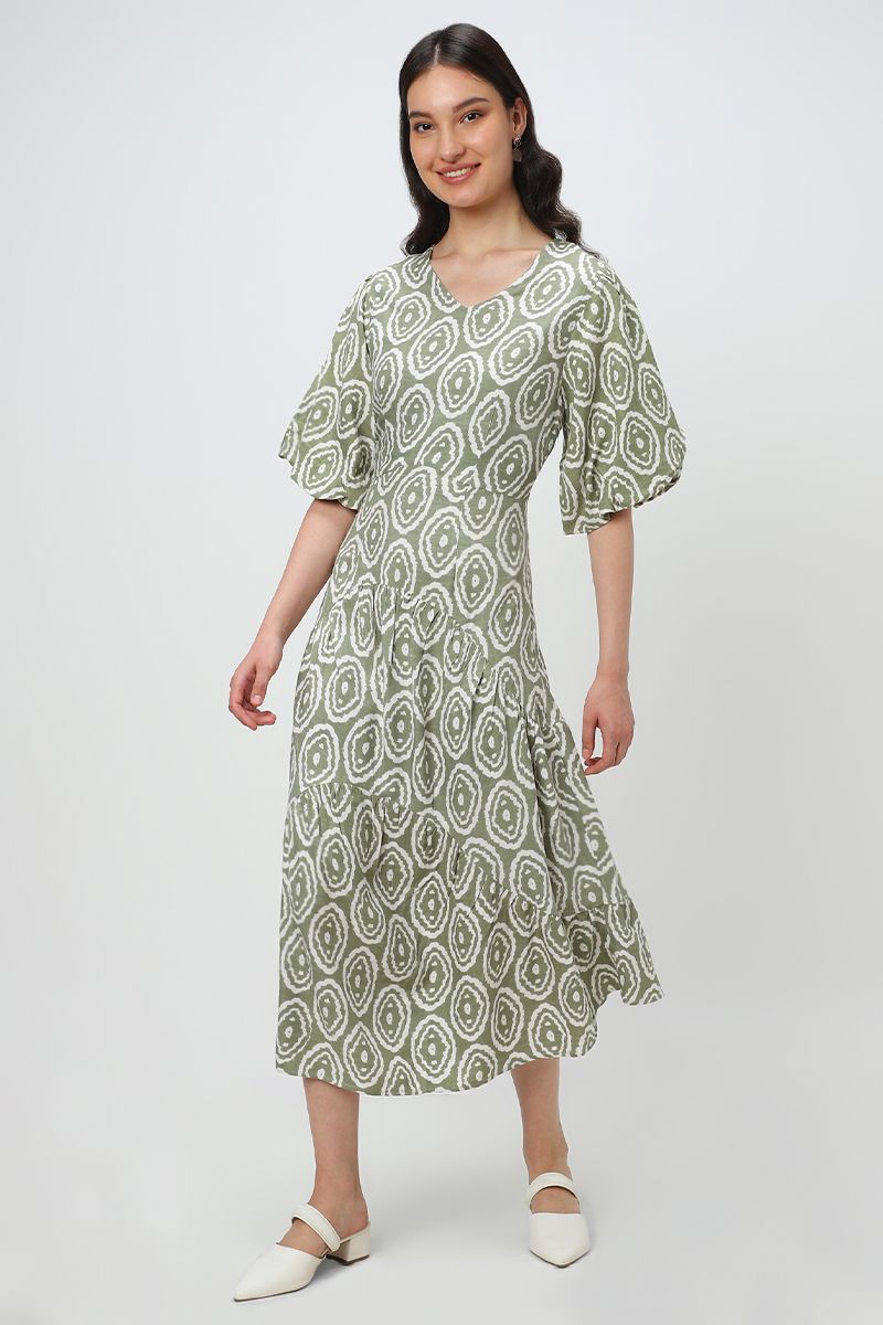 فستان نسائي بطبعات