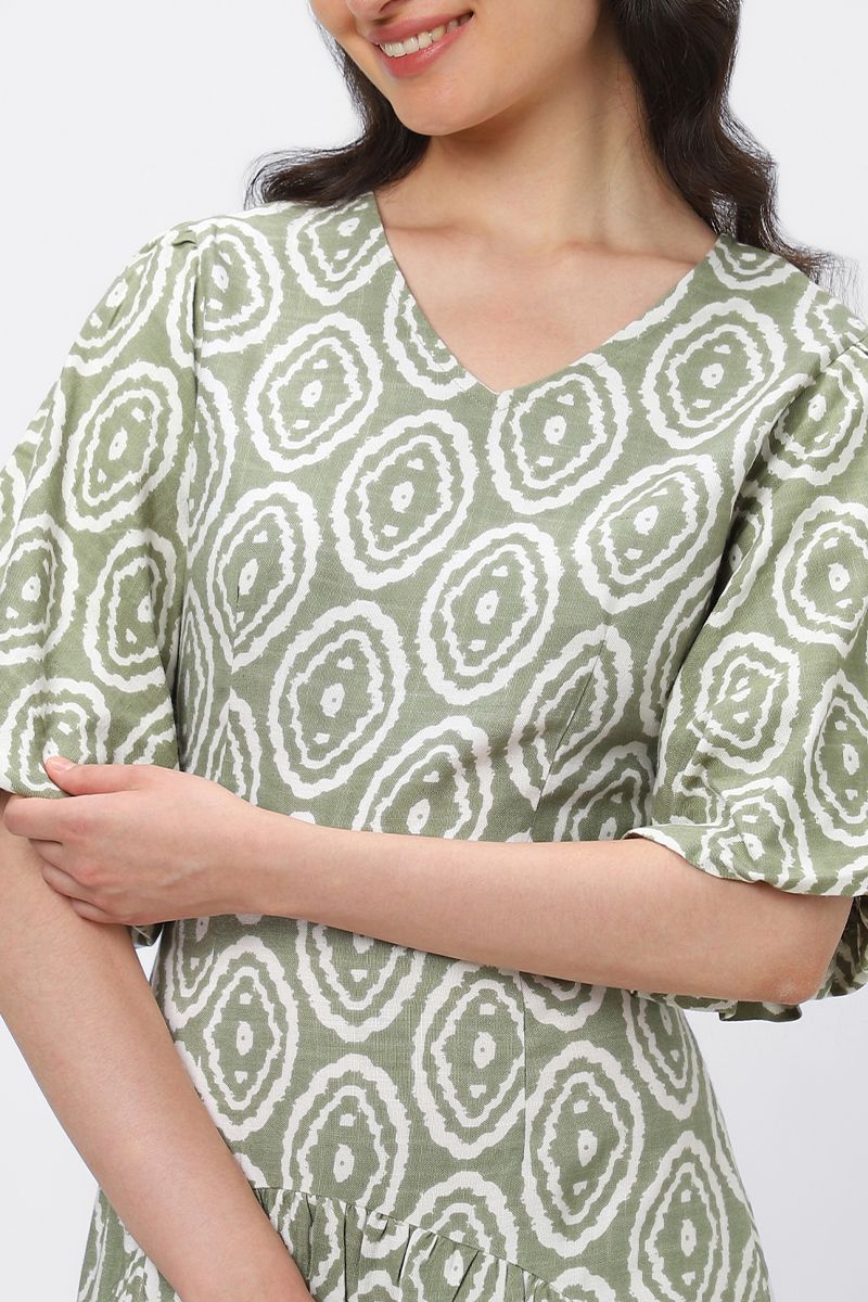 فستان نسائي بطبعات