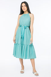 فستان نسائي بدون أكمام