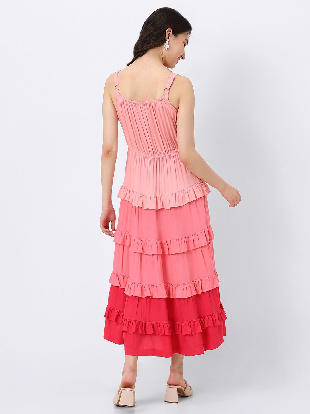 فستان نسائي مكشكش