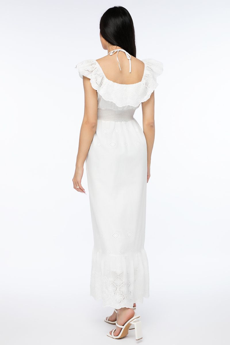 فستان نسائي بفتحات مخرمة