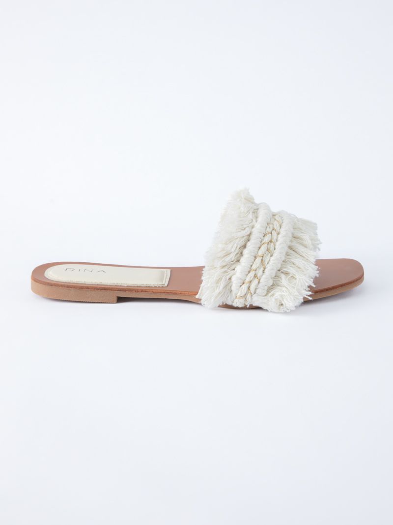 women knitted slipper