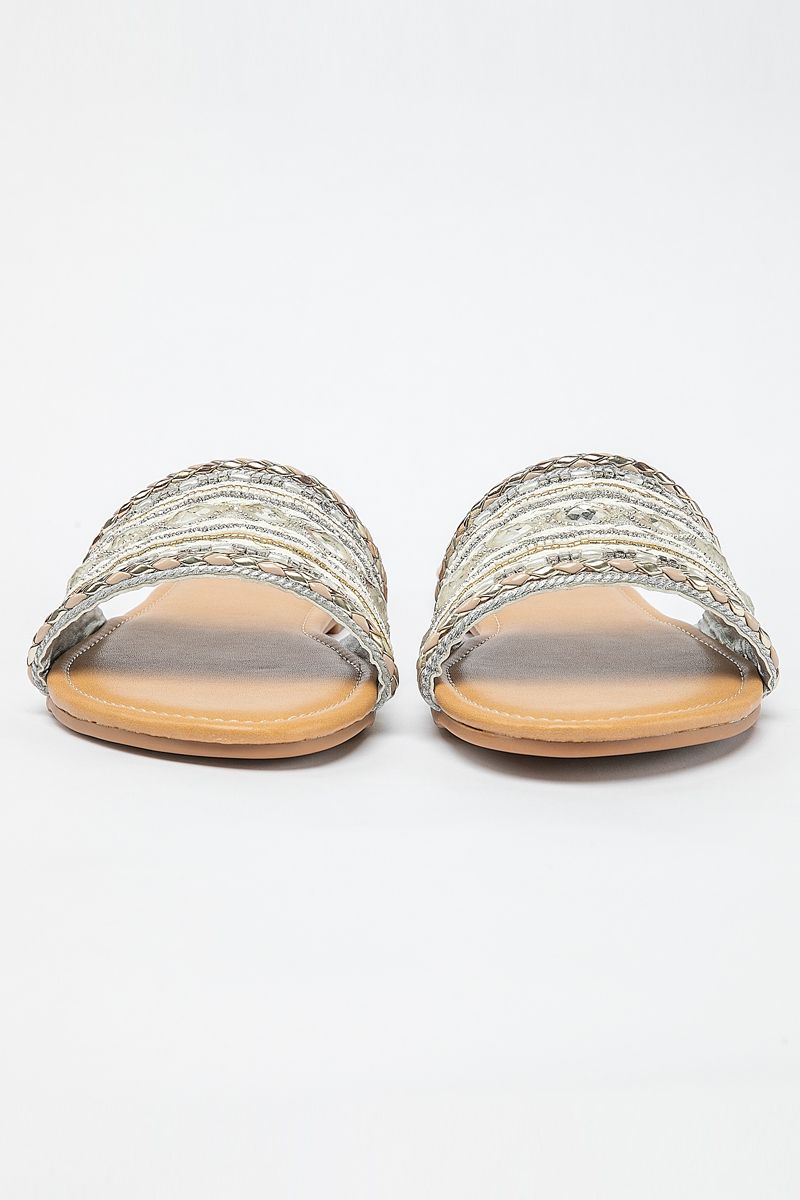 women knitted slipper