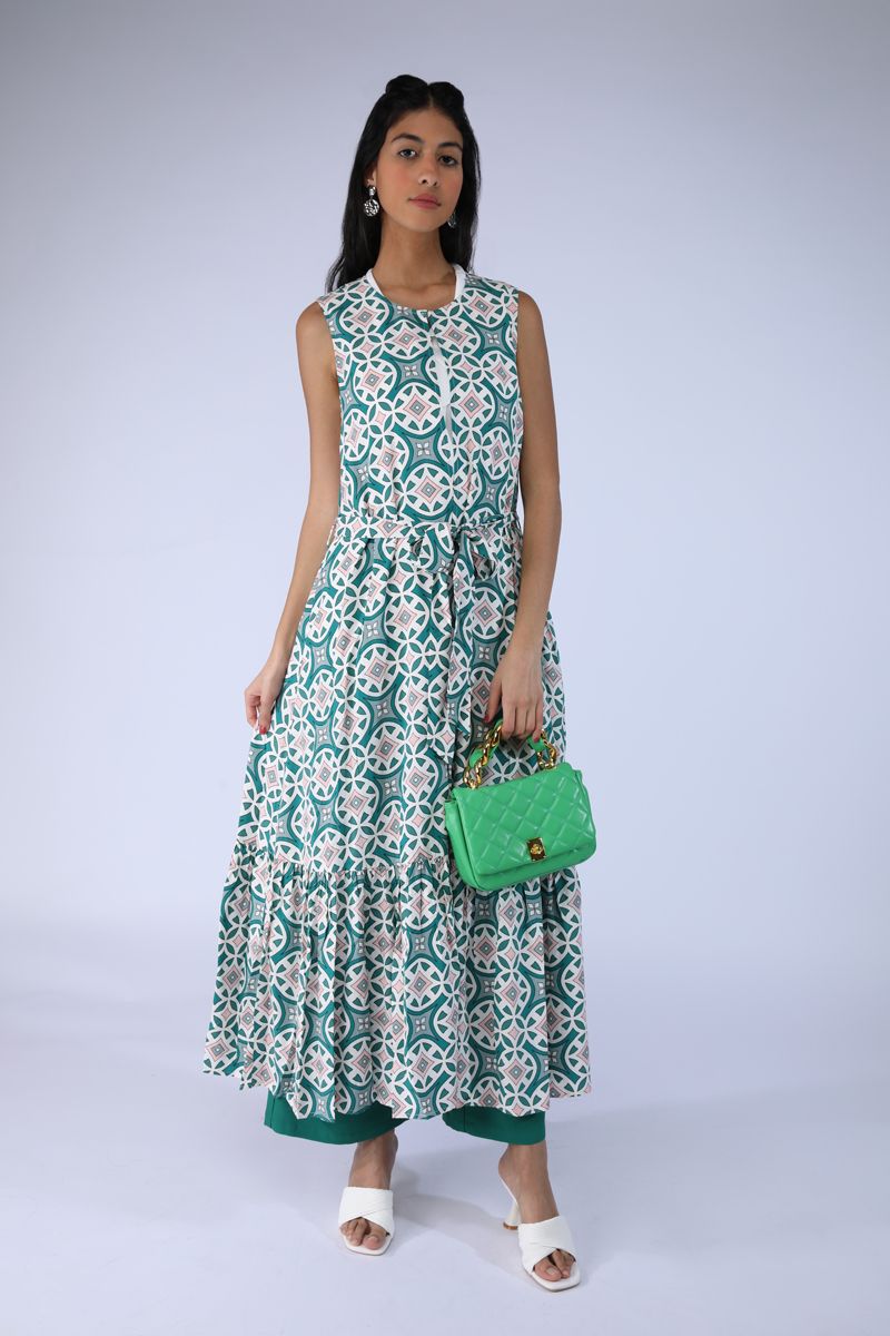 sleeveless women abaya