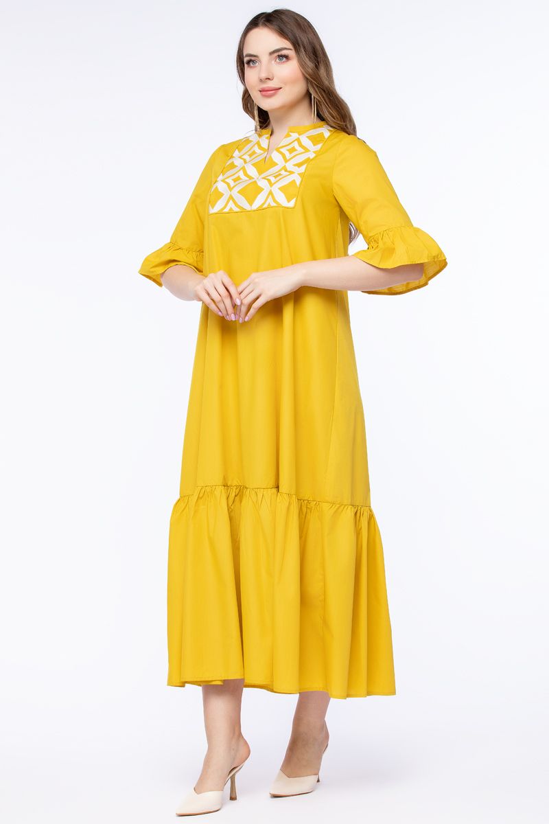 فستان نسائي بتطريز