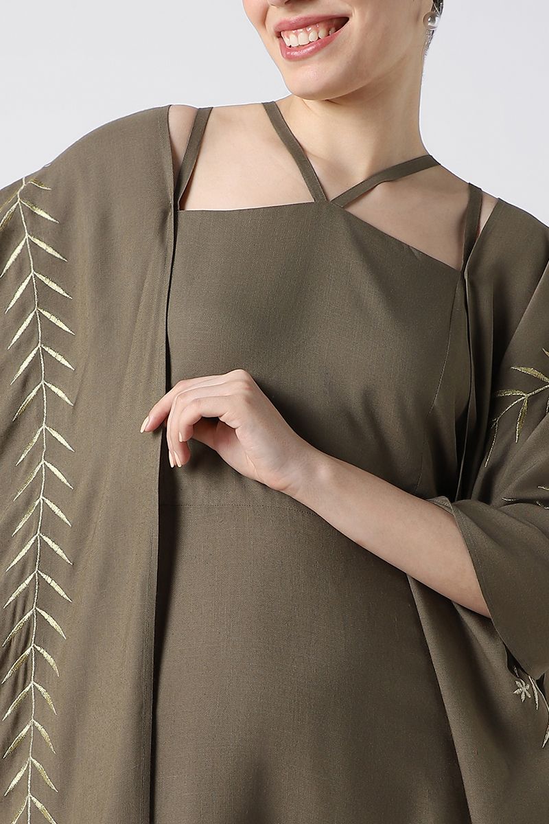 فستان نسائي طبقتين بتطريز