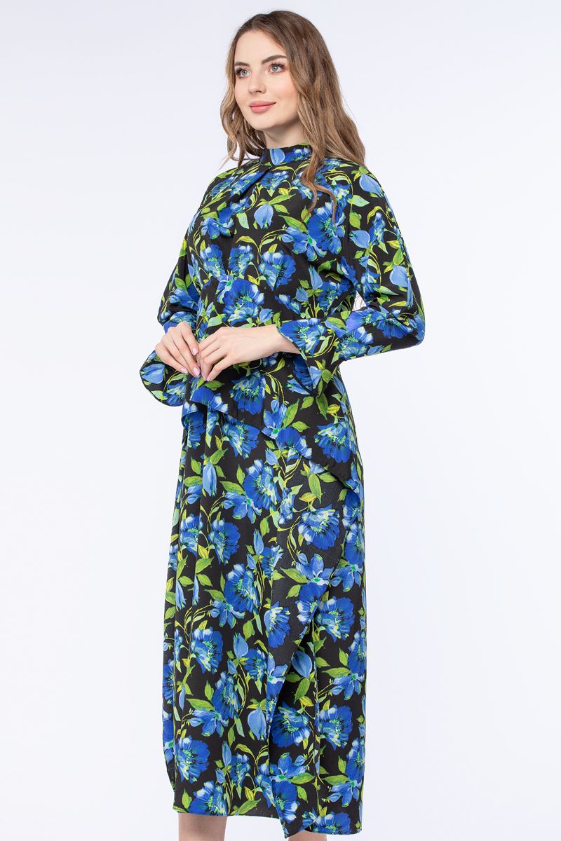 فستان نسائي بطبعات