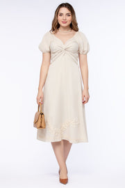 فستان نسائي بتطريز