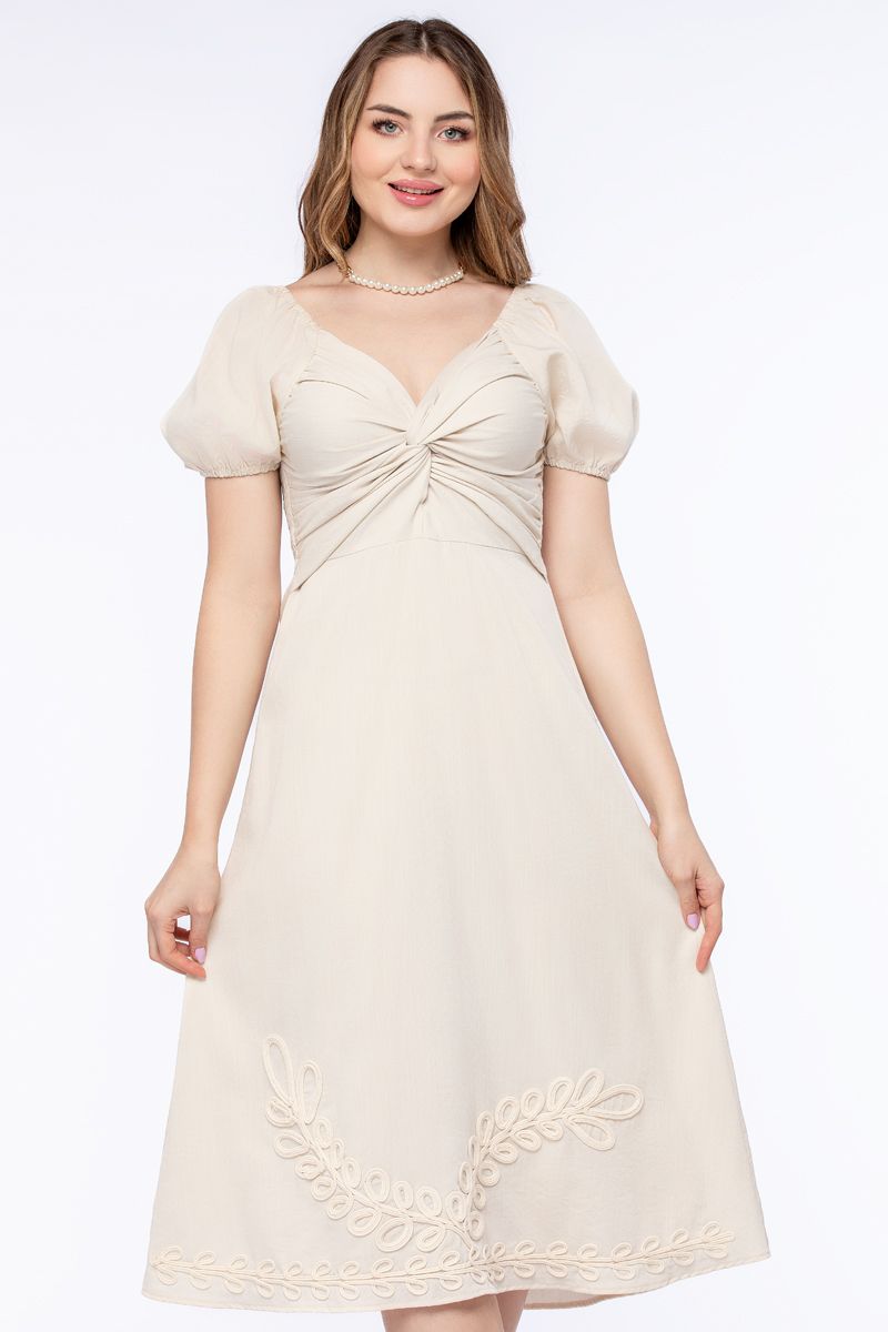 فستان نسائي بتطريز