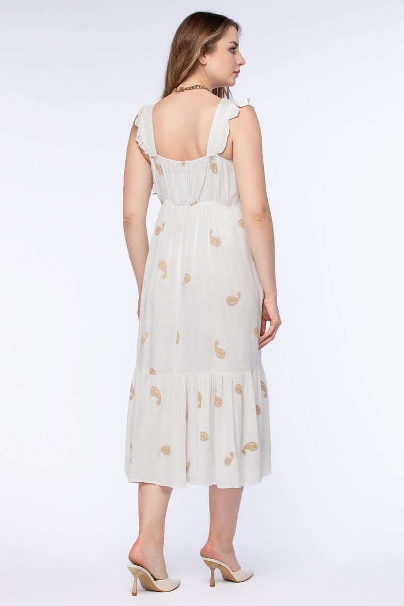 فستان نسائي بتطريز